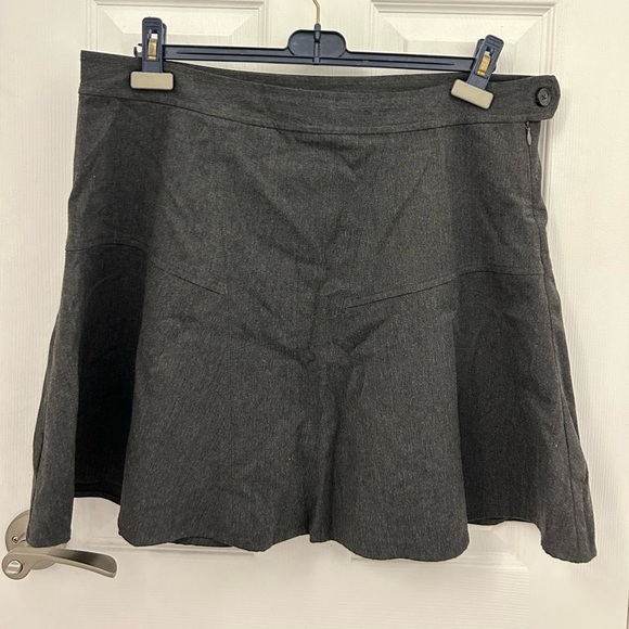 Gap Grey Flared Mini-Skirt, Sz 14 - Picture 1 of 7